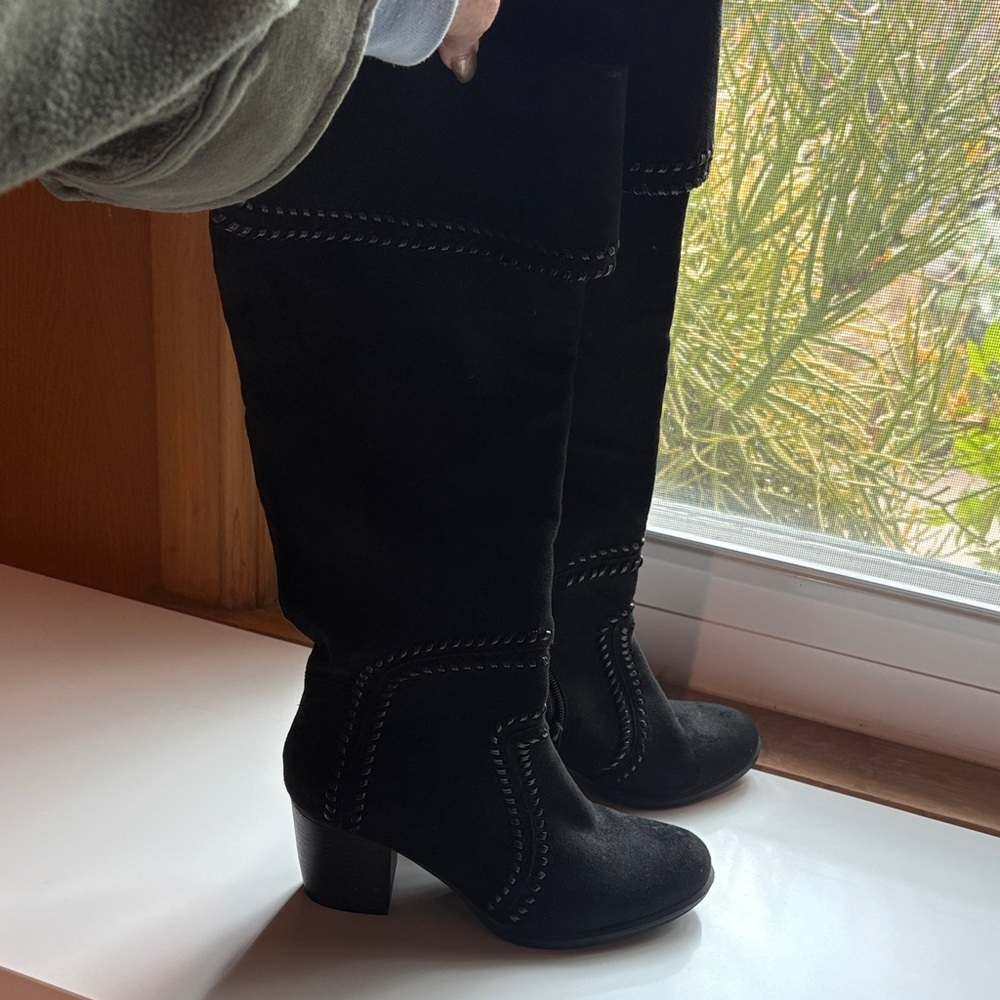 American Rag et Cie tall boot over knee Alauraine whipstitch black heeled boot 8